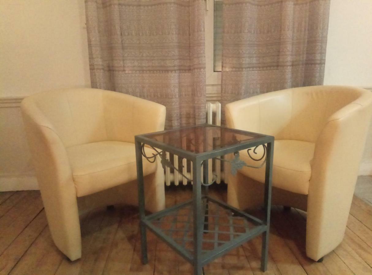 מלון בובה Chez Catherine מראה חיצוני תמונה